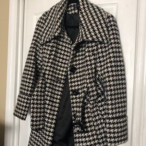Houndstooth Pattern Coat